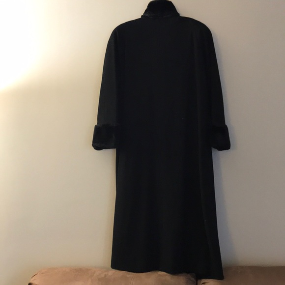 Jones New York Wool Coat with Faux Fur Detail - Picture 2 of 3